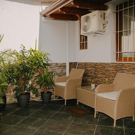 Peaceful Villa In New Bazaar Tirana Bagian luar foto