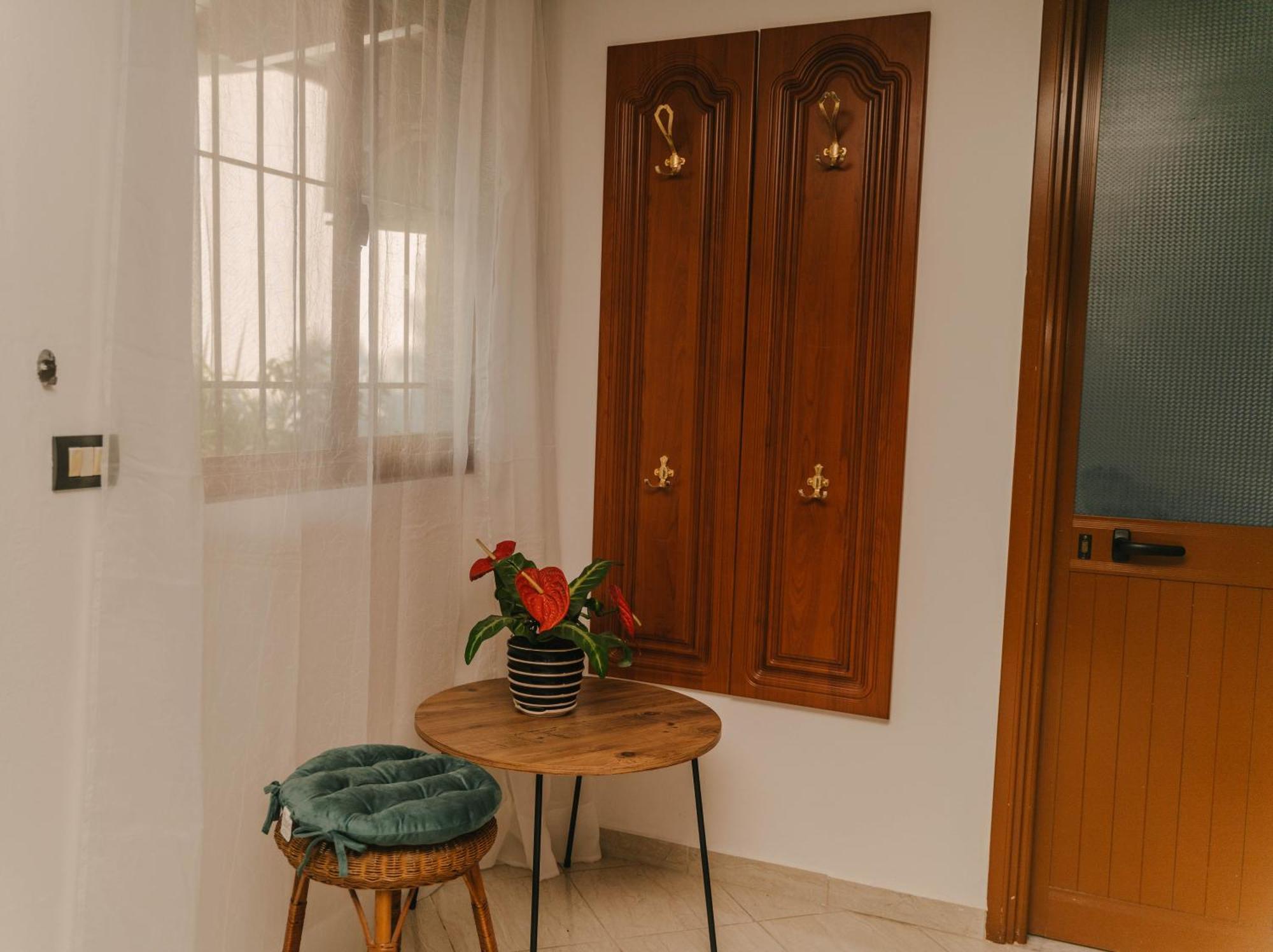 Peaceful Villa In New Bazaar Tirana Bagian luar foto